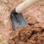 Small Hoe for Digging Soil Durable Hoe Agricultural Hoe Household Outdoor Farming Tools for Planting Vegetables and Flowers